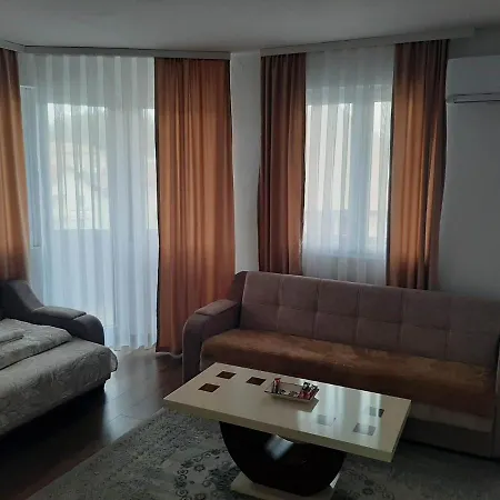 Centar فندق مبيت وإفطار